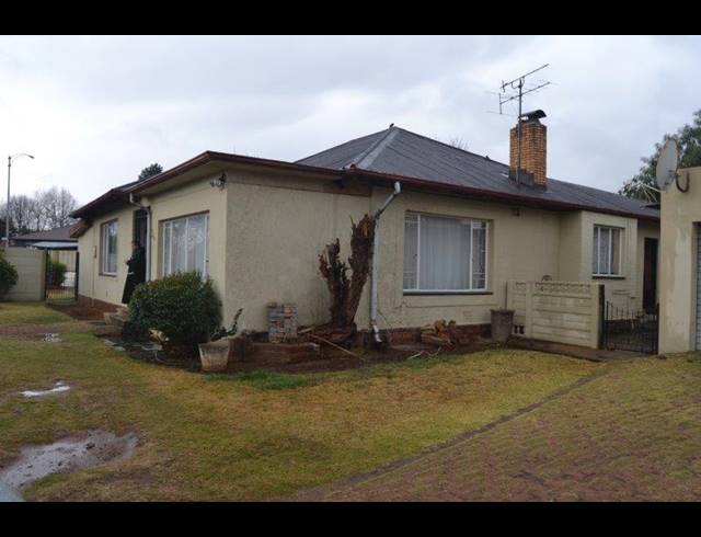 3 BEDROOM HOUSE FOR SALE IN GEDULD EXT 1